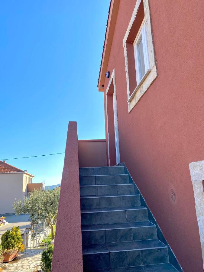 Apartmani Goga Biograd Na Moru Bagian luar foto