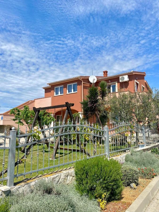 Apartmani Goga Biograd Na Moru Bagian luar foto
