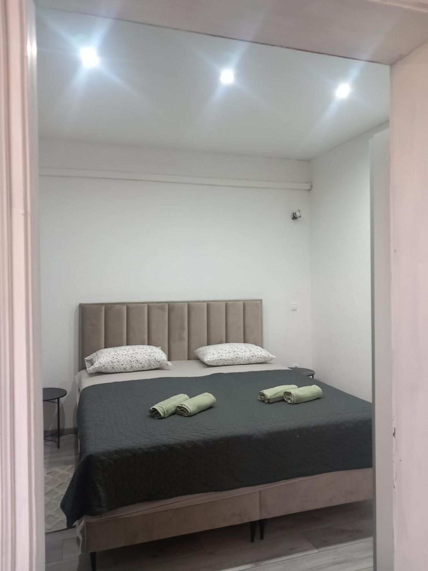 Apartmani Goga Biograd Na Moru Bagian luar foto