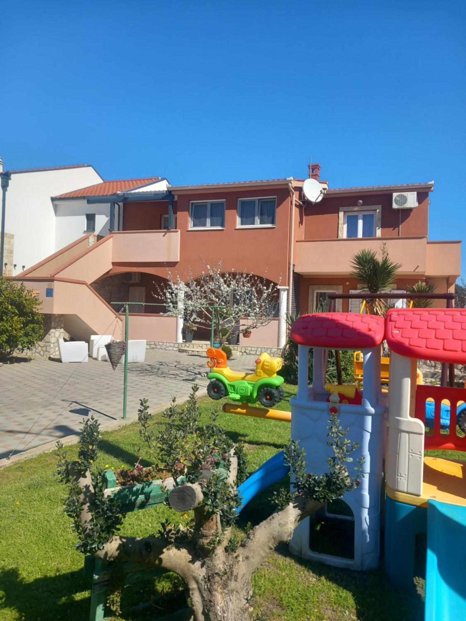 Apartmani Goga Biograd Na Moru Bagian luar foto